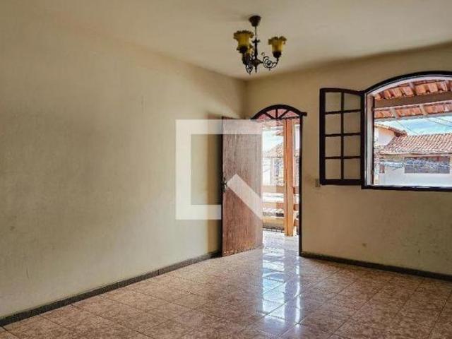 Casa à Venda Santa Amélia, 3 Quartos, 458 m² Belo Horizonte
