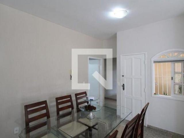 Casa à Venda Santa Amélia, 3 Quartos, 240 m² Belo Horizonte