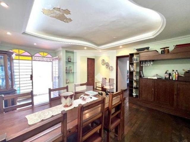 Casa à Venda Santa Amélia, 5 Quartos, 791 m² Belo Horizonte