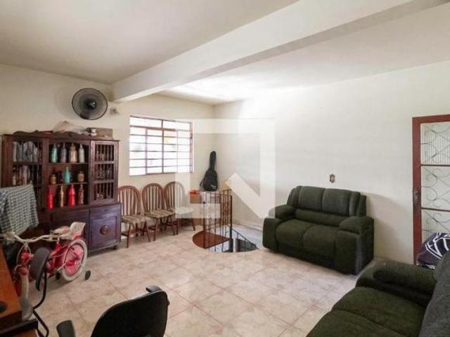 Casa à Venda Santa Branca, 3 Quartos, 210 m² Belo Horizonte