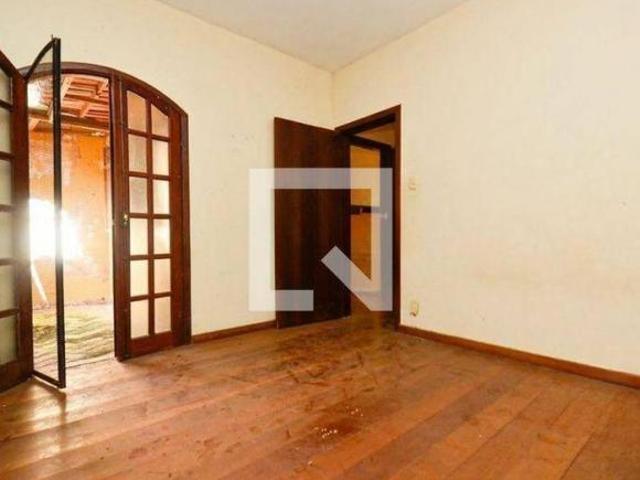 Casa à Venda Santa Efigênia, 3 Quartos, 150 m² Belo Horizonte