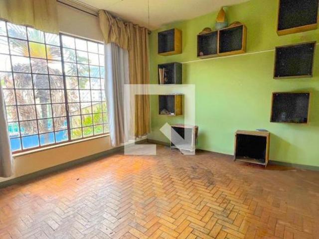 Casa à Venda Santa Efigênia, 3 Quartos, 380 m2