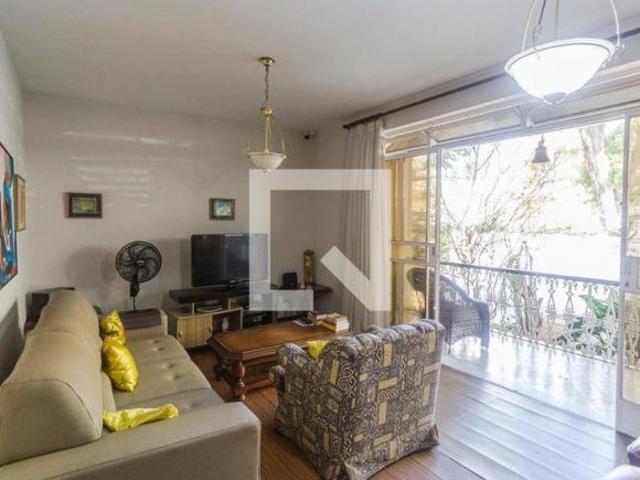 Casa à Venda Santa Efigênia, 6 Quartos, 640 m² Belo Horizonte