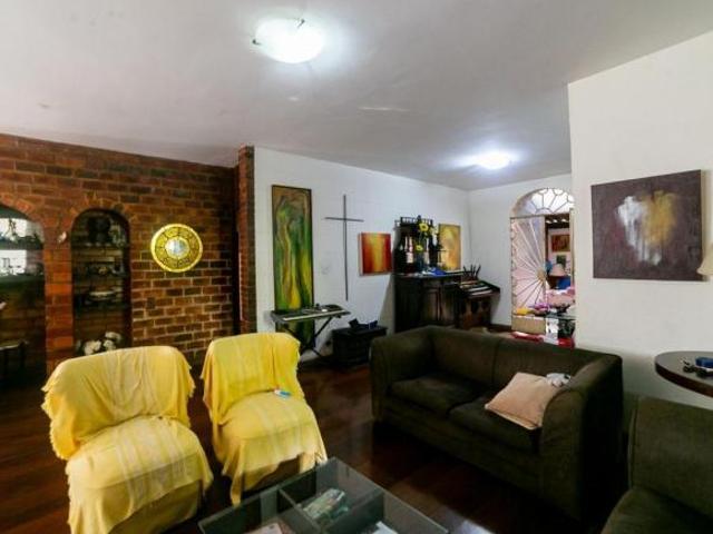 Casa à Venda Santa Lúcia, 3 Quartos, 1148 m2