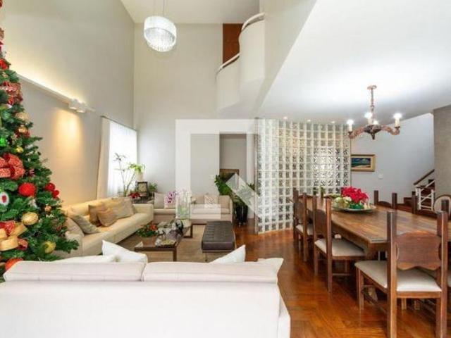 Casa à Venda Santa Lúcia, 3 Quartos, 364 m² Belo Horizonte