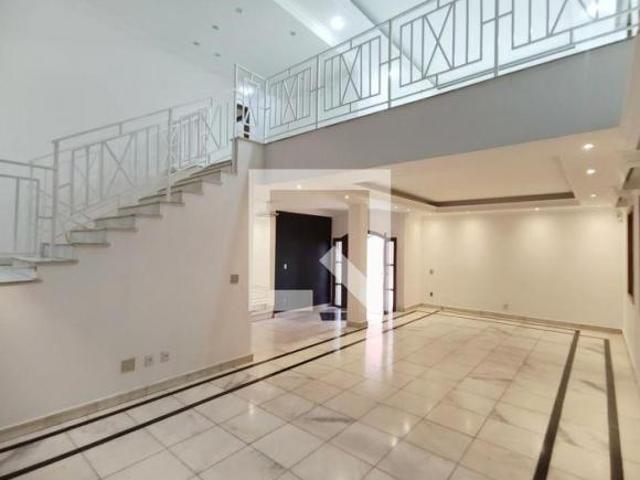 Casa à Venda Santa Lúcia, 4 Quartos, 350 m² Belo Horizonte