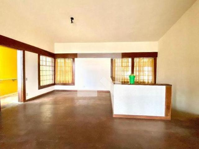 Casa à Venda Santa Lúcia, 4 Quartos, 302 m2