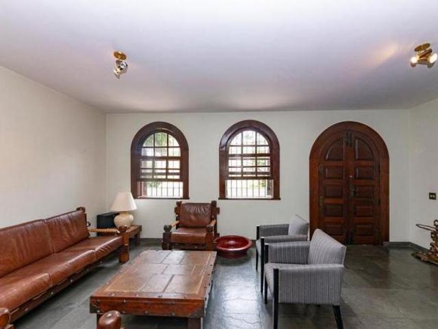 Casa à Venda Santa Lúcia, 4 Quartos, 500 m2