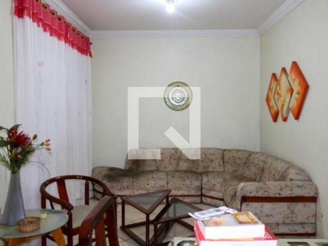 Casa à Venda Santa Maria, 3 Quartos, 220 m2