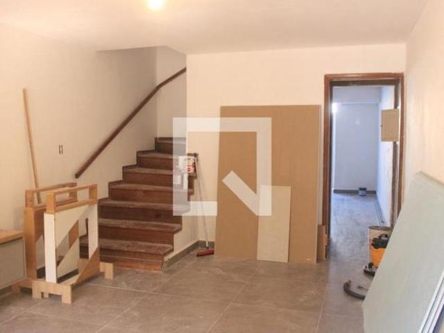 Casa à Venda Santa Maria, 2 Quartos, 170 m2