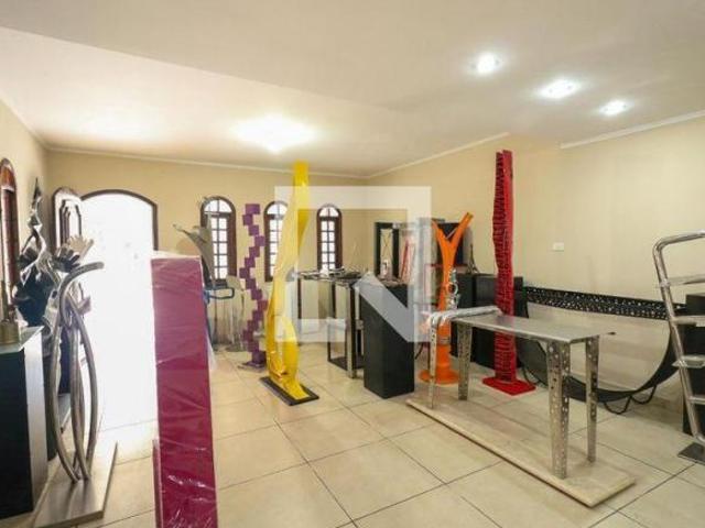 Casa à Venda Santa Paula, 2 Quartos, 200 m² São Caetano do Sul