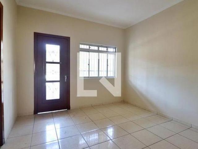 Casa à Venda Santa Teresinha, 2 Quartos, 60 m² Santo André