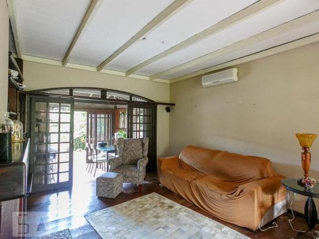 Casa à Venda Santa Tereza, 3 Quartos, 350 m² Porto Alegre
