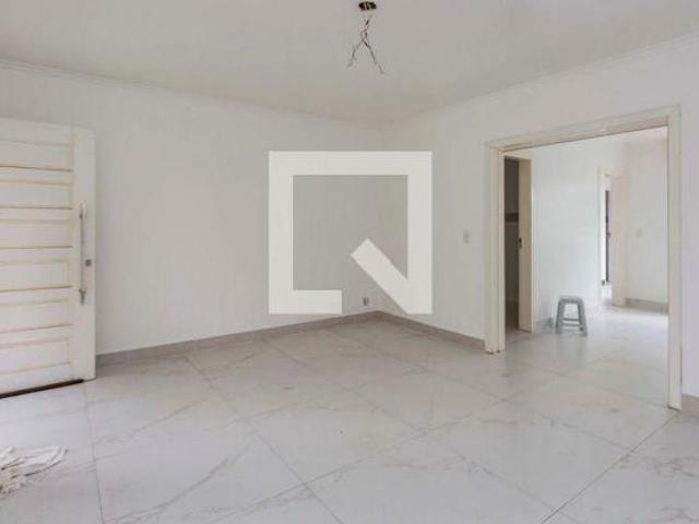 Casa à Venda Sarandi, 4 Quartos, 220 m² Porto Alegre