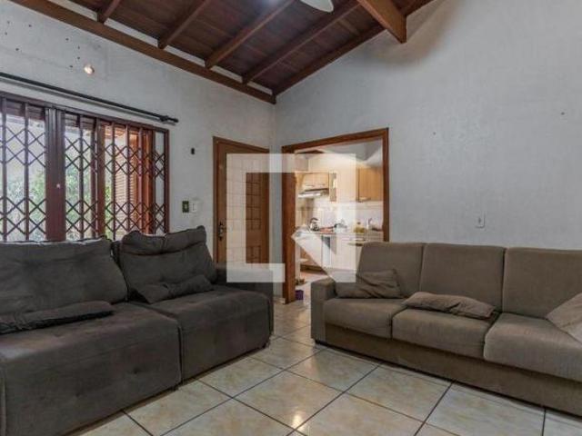Casa à Venda Sarandi, 2 Quartos, 120 m² Porto Alegre