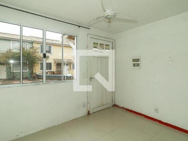 Casa à Venda Sarandi, 2 Quartos, 81 m² Porto Alegre