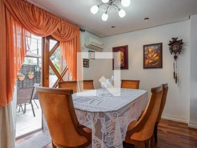 Casa à Venda Sarandi, 3 Quartos, 170 m² Porto Alegre