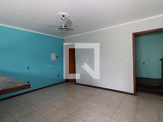 Casa à Venda Sarandi, 3 Quartos, 192 m² Porto Alegre