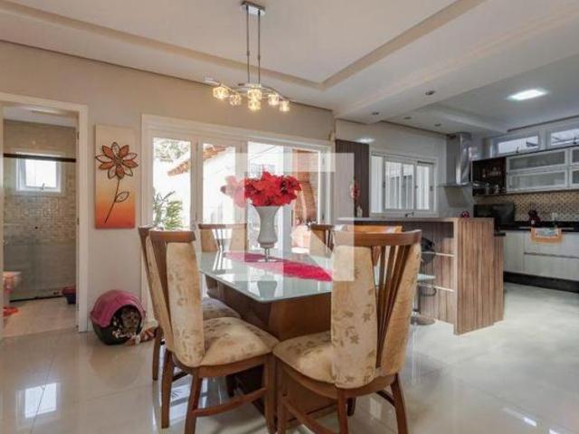 Casa à Venda Sarandi, 3 Quartos, 249 m² Porto Alegre