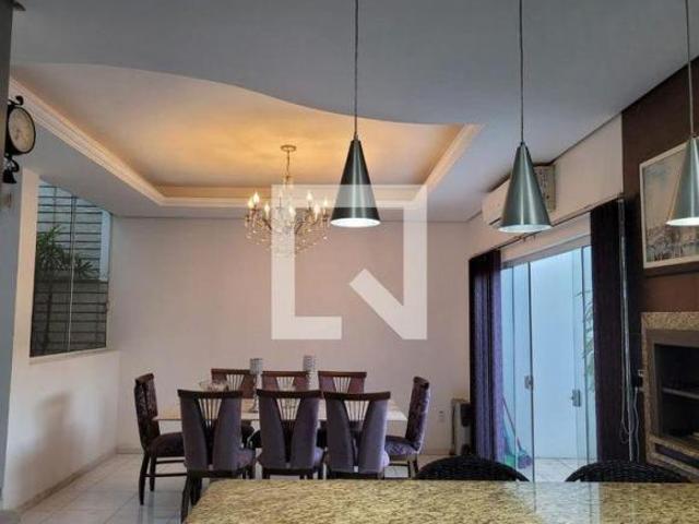 Casa à Venda Sarandi, 3 Quartos, 300 m² Porto Alegre