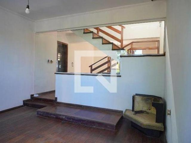 Casa à Venda Sarandi, 3 Quartos, 380 m² Porto Alegre