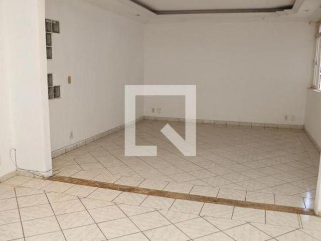 Casa à Venda Setor Aeroporto, 3 Quartos, 432 m² Goiânia
