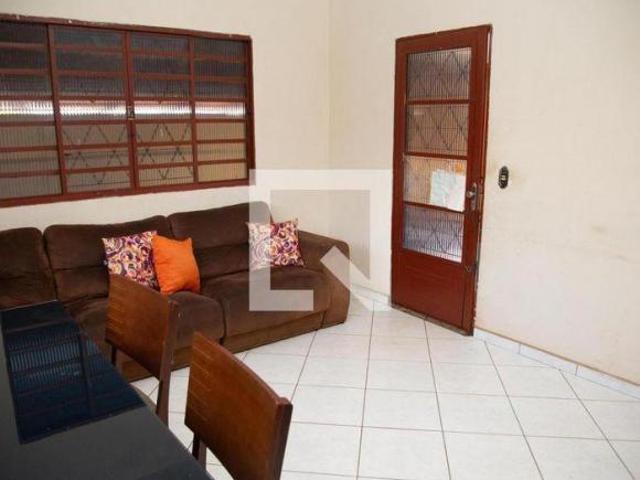 Casa à Venda Setor Morada do Sol, 3 Quartos, 199 m² Goiânia