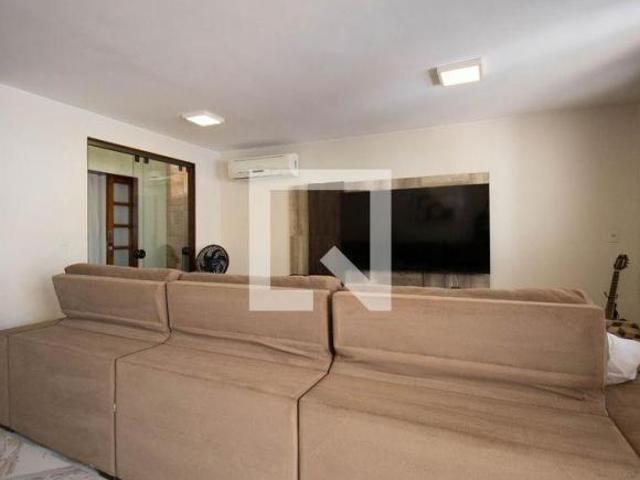 Casa à Venda Setor Sudoeste, 4 Quartos, 400 m² Brasília