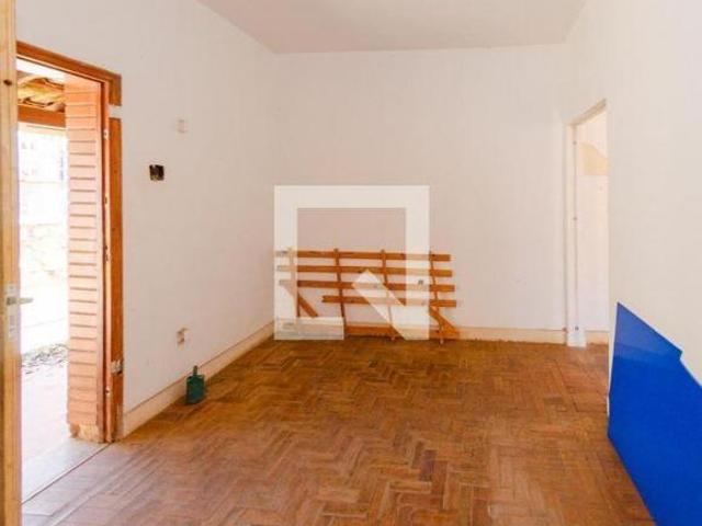 Casa à Venda Serra, 2 Quartos, 170 m² Belo Horizonte