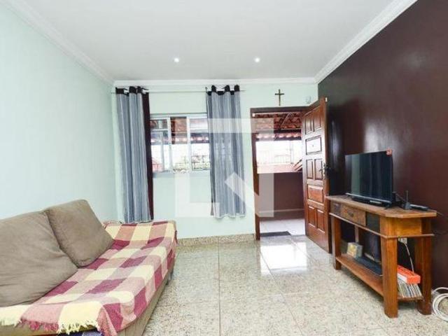 Casa à Venda Serra, 2 Quartos, 218 m² Belo Horizonte