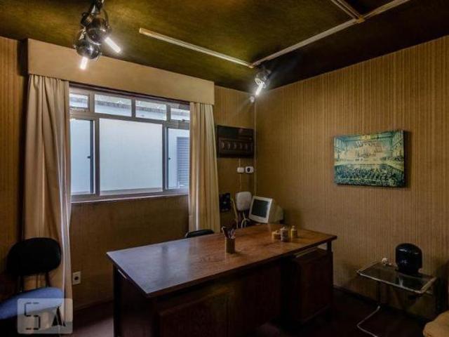 Casa à Venda Serra, 4 Quartos, 300 m² Belo Horizonte