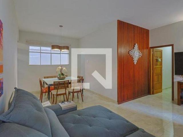 Casa à Venda Serra, 4 Quartos, 300 m² Belo Horizonte