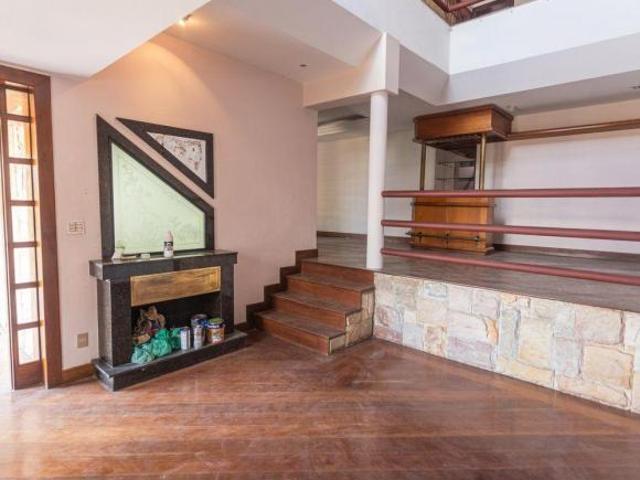 Casa à Venda Serra, 5 Quartos, 640 m2