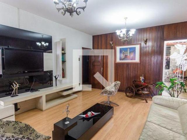 Casa à Venda Serra, 6 Quartos, 280 m2