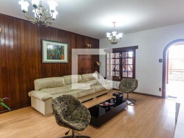 Casa à Venda Serra, 6 Quartos, 280 m² Belo Horizonte