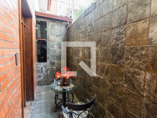 Casa à Venda Serra, 6 Quartos, 280 m² Belo Horizonte