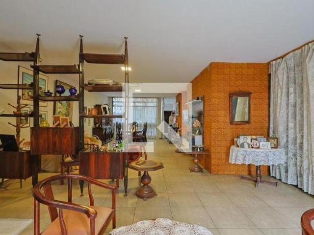 Casa à Venda Serra, 6 Quartos, 390 m² Belo Horizonte