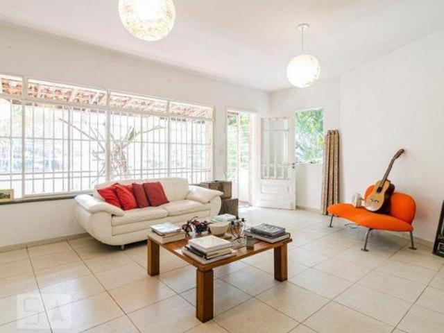 Casa à Venda Sumaré, 4 Quartos, 220 m² São Paulo