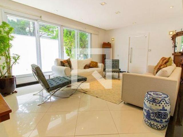 Casa à Venda Sumaré, 4 Quartos, 328 m² São Paulo