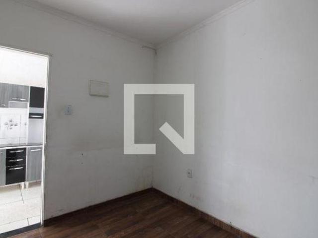 Casa à Venda Ponte Rasa, 2 Quartos, 300 m² São Paulo