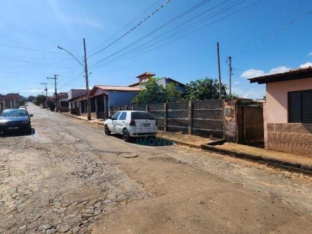 CASA A VENDA POR R$125.000,00