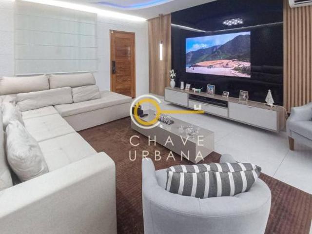 Casa à venda por R$ 2.340.000,00 Ponta da Praia Santos/SP