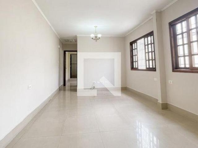 Casa à Venda Paulicéia, 2 Quartos, 117 m2