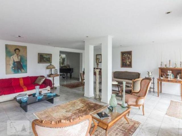 Casa à Venda Pacaembu, 3 Quartos, 350 m² São Paulo