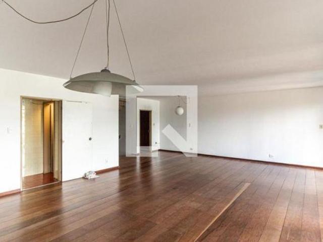 Casa à Venda Pacaembu, 5 Quartos, 350 m² São Paulo