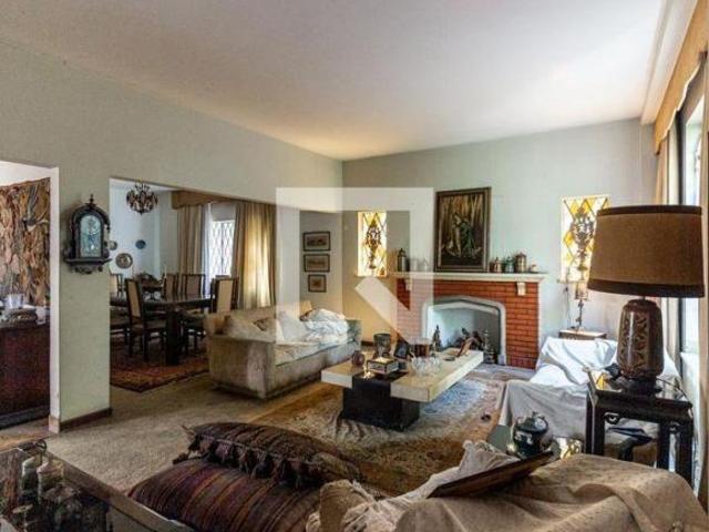 Casa à Venda Pacaembu, 6 Quartos, 440 m2