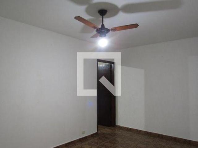 Casa à Venda Padroeira, 2 Quartos, 300 m2