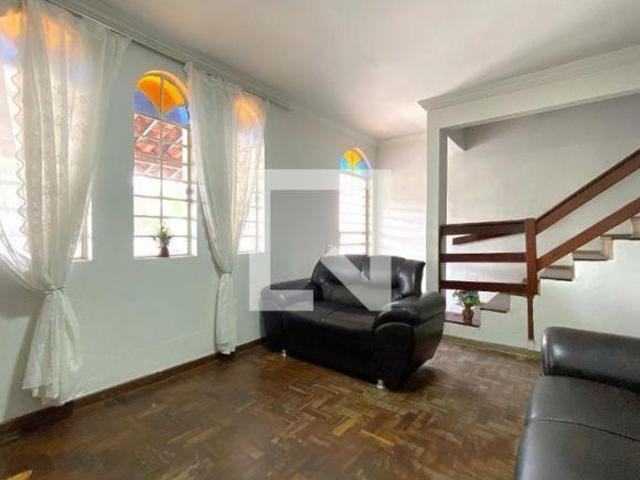 Casa à Venda Palmares, 6 Quartos, 500 m² Belo Horizonte