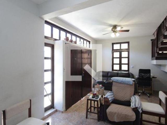 Casa à Venda Paquetá, 3 Quartos, 249 m² Belo Horizonte