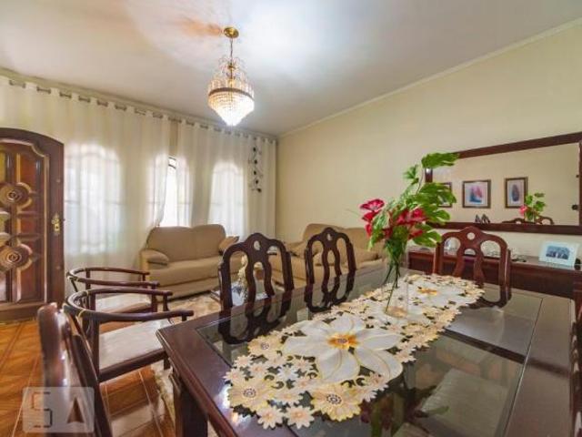 Casa à Venda Parque das Nações, 3 Quartos, 242 m² Santo André